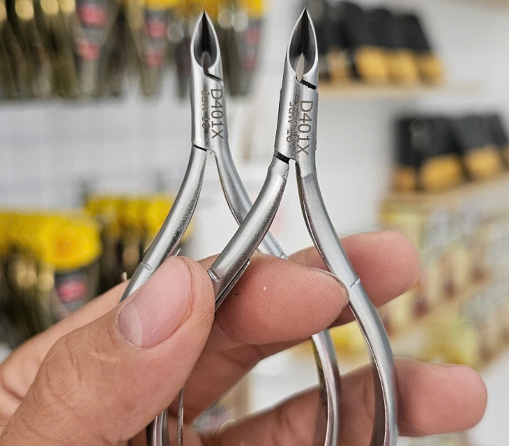 Khi Nào Cần Thay Kềm Nail? Dấu Hiệu Kềm Đã Xuống Cấp Thợ Nail Cần Biết
